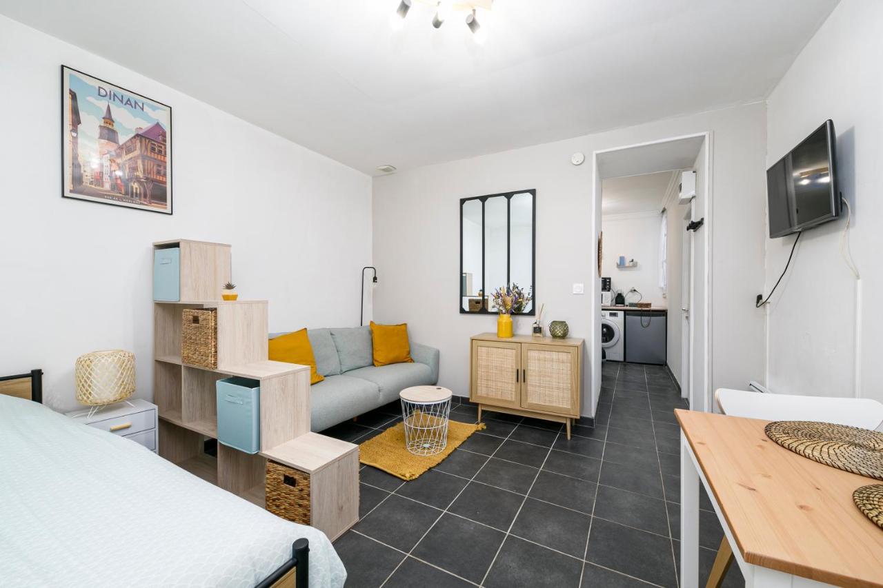 Agreable T1 Situe Au Centre Historique De Dinan Apartment Exterior foto