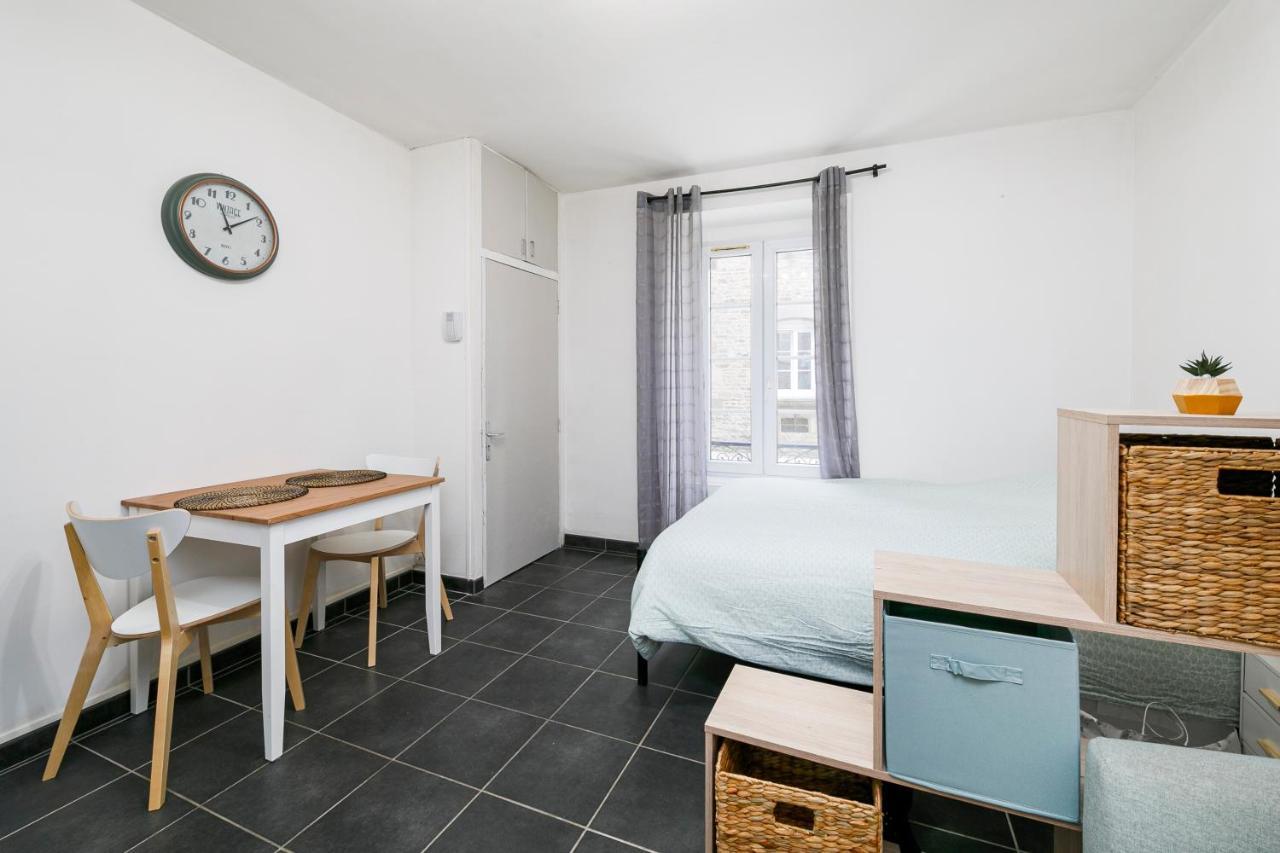 Agreable T1 Situe Au Centre Historique De Dinan Apartment Exterior foto